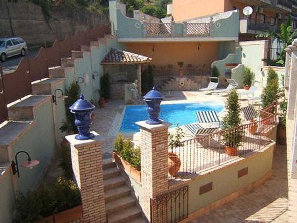 Villa Cristina Giardini Naxos Exterior foto